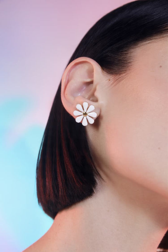 orecchini a fiore bianco e oro